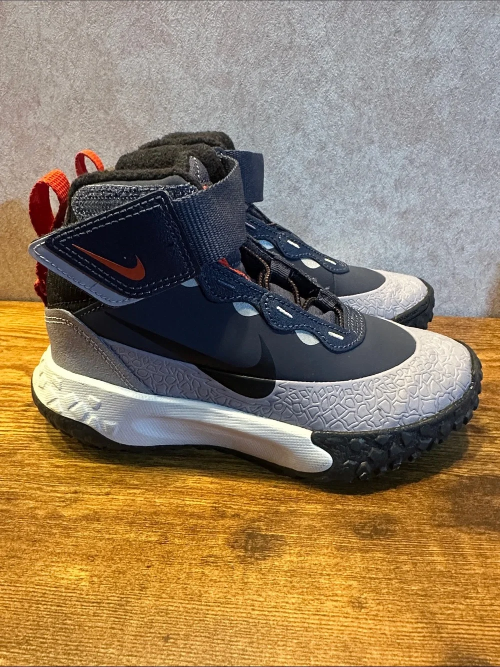 Nike Terrascout Preschool Boots in  Thunder Blue, Cement Grey, Pure Platinum